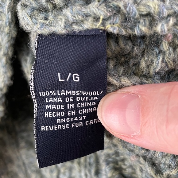 Vintage Ralph Lauren Green Cable Knit Sweater with Red Floral Design Size Lg - Picture 3 of 8